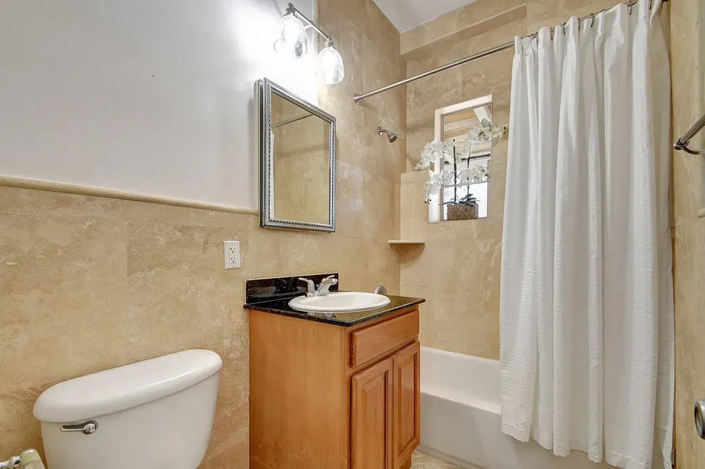 218 Worth Avenue Palm Beach FL 33480