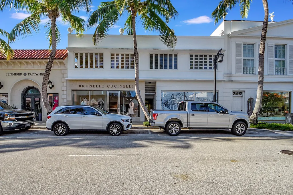 218 Worth Avenue Palm Beach FL 33480