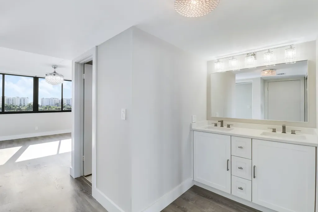 1605 S Us Highway 1 Jupiter FL 33477