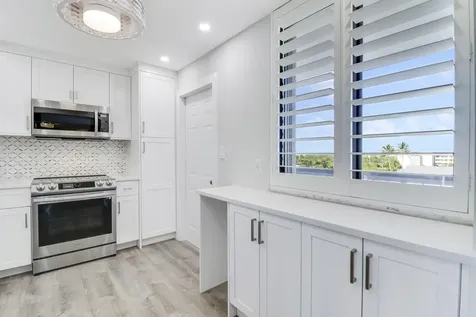 1605 S Us Highway 1 Jupiter FL 33477