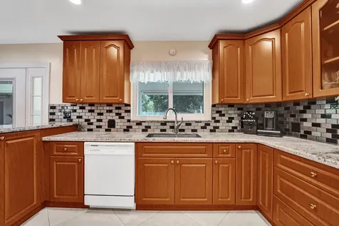 5181 SW 89th Terrace Cooper City FL 33328