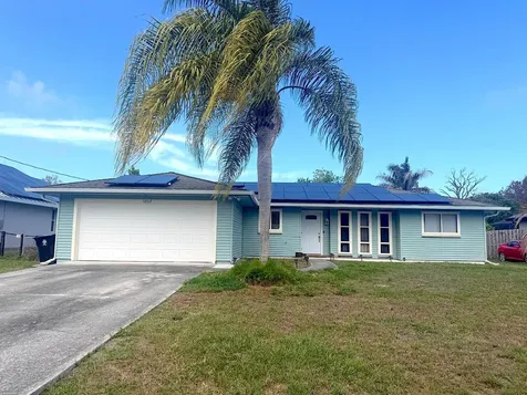 441 SE Glenwood Drive Port St Lucie FL 34984