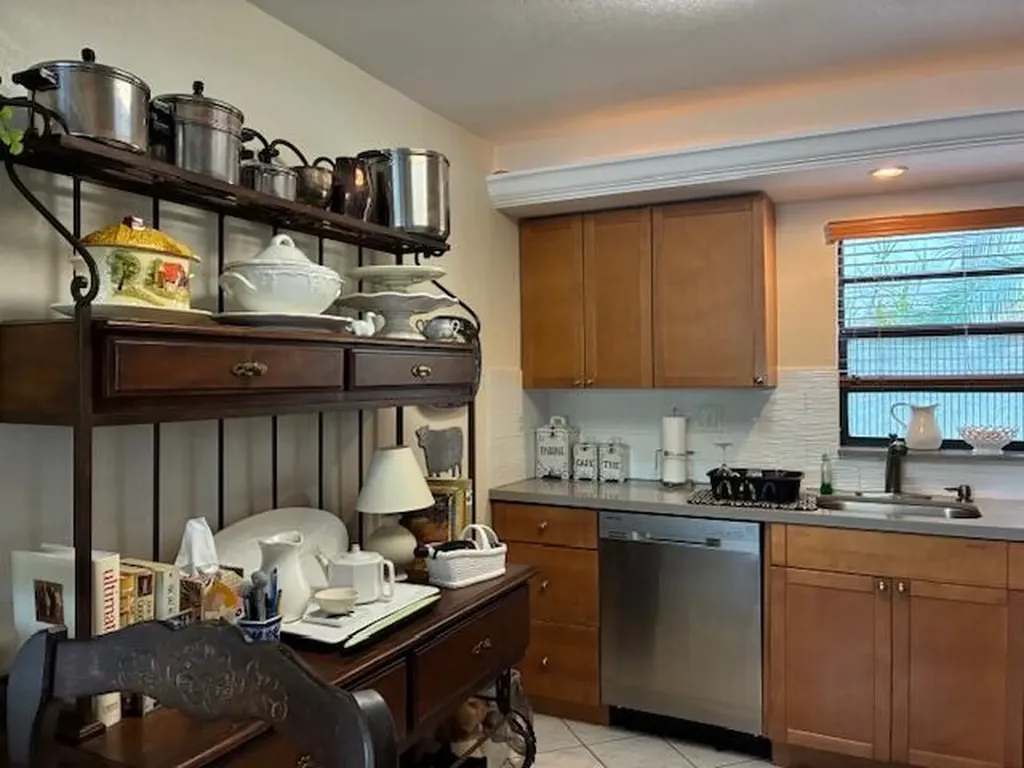 504 Piedmont K Delray Beach FL 33484