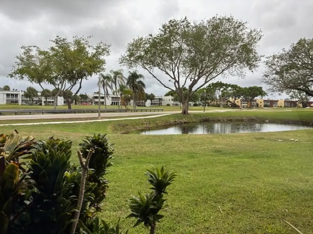 504 Piedmont K Delray Beach FL 33484
