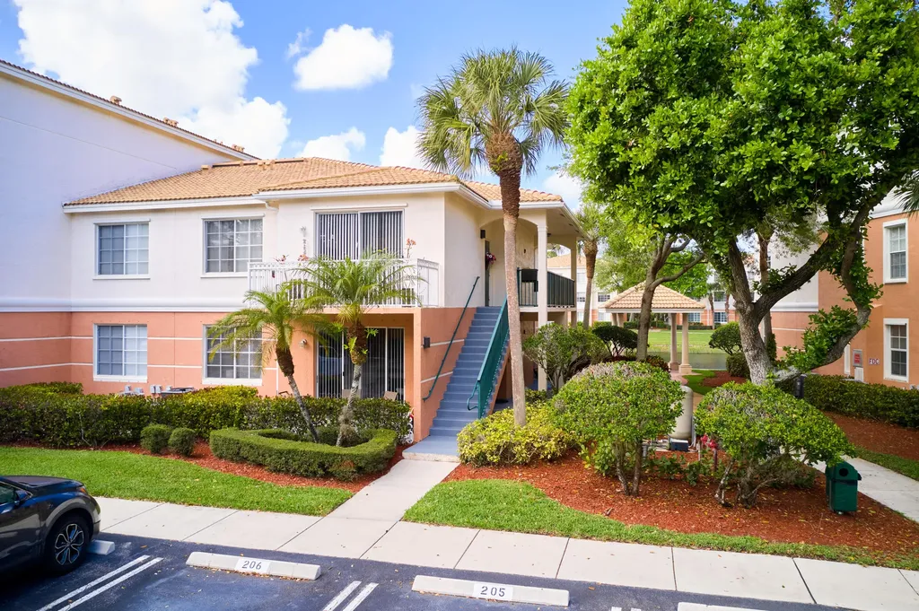 9112 Myrtlewood Circle W Palm Beach Gardens FL 33418