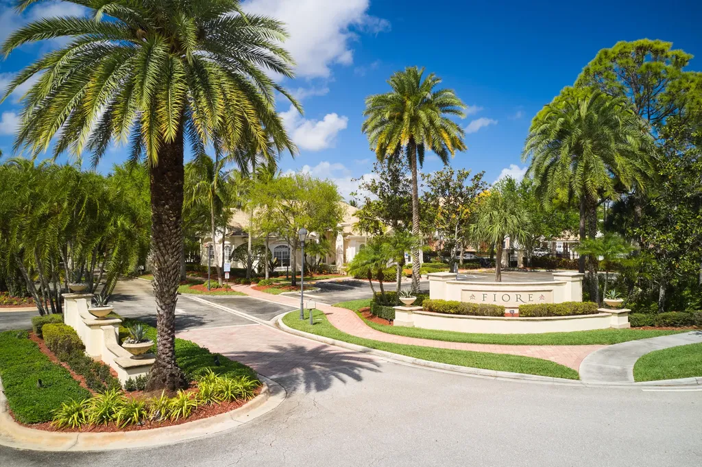 9112 Myrtlewood Circle W Palm Beach Gardens FL 33418