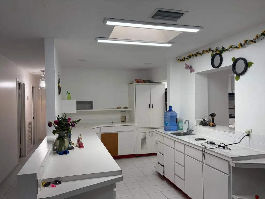 309 Davis Road Palm Springs FL 33461