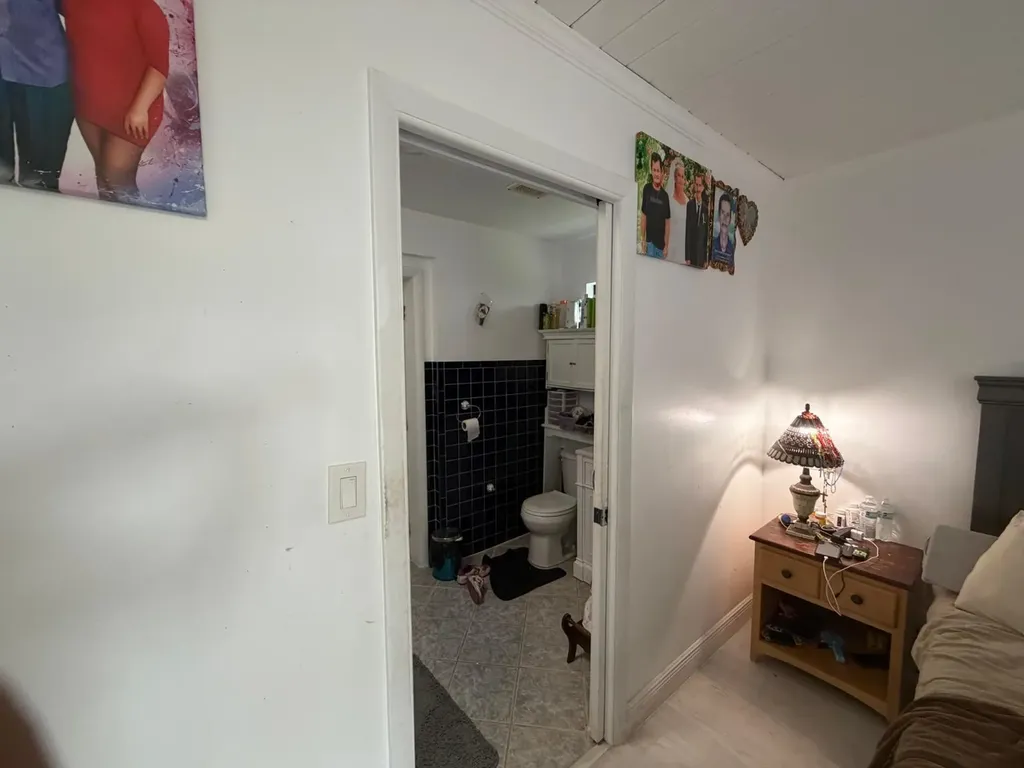 309 Davis Road Palm Springs FL 33461
