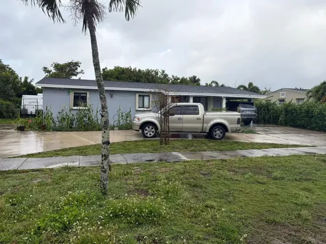 309 Davis Road Palm Springs FL 33461