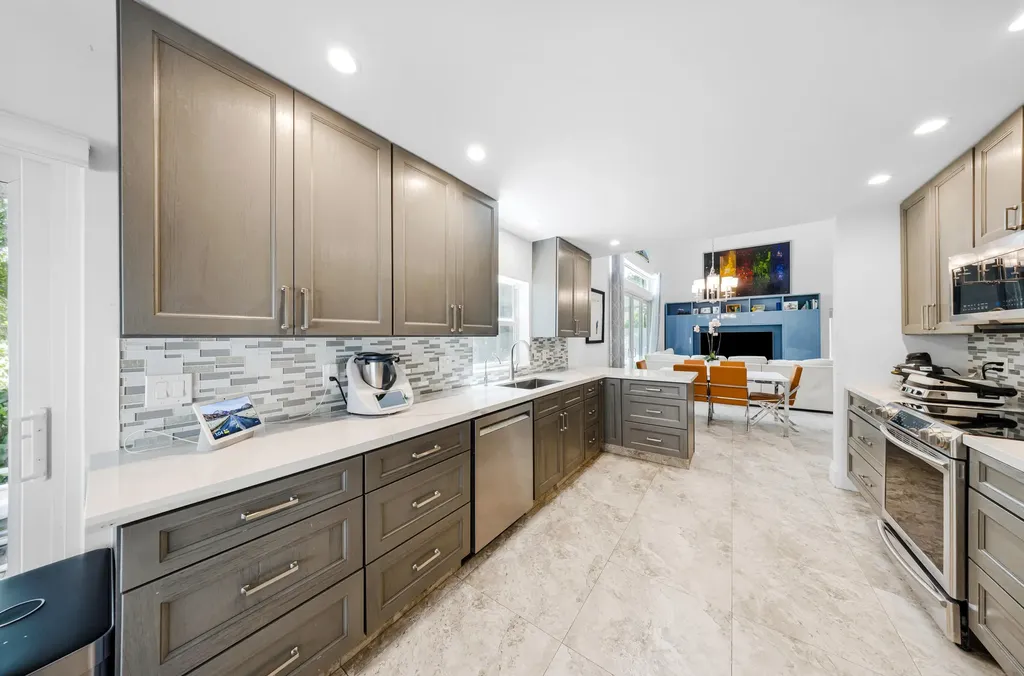 3630 Dunes Vista Drive Pompano Beach FL 33069