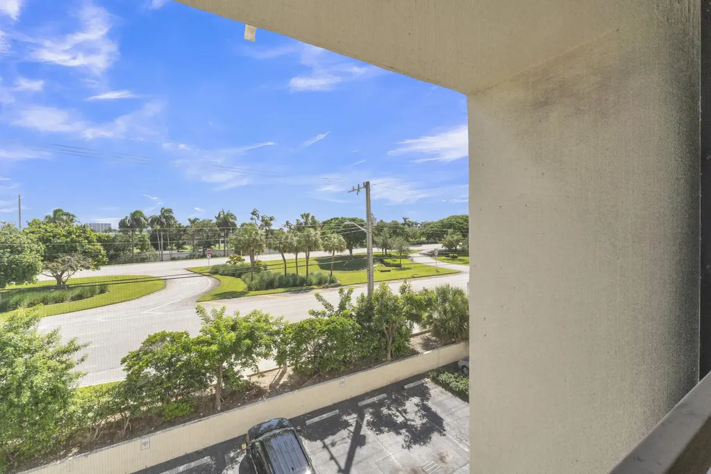 1401 S Federal Highway Boca Raton FL 33432