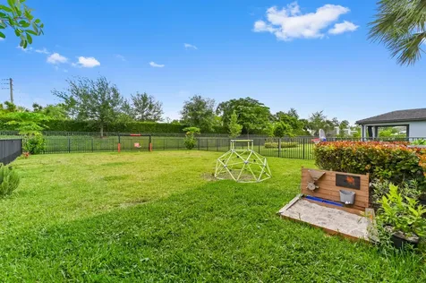 2343 Rollingwood Court Oakland Park FL 33309