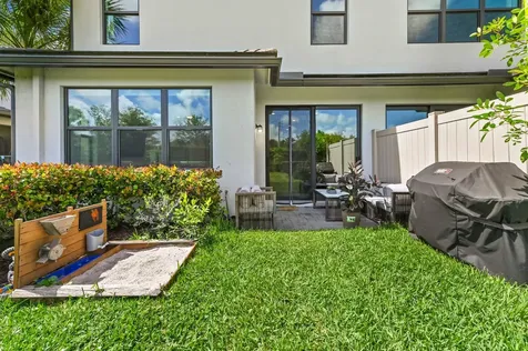 2343 Rollingwood Court Oakland Park FL 33309