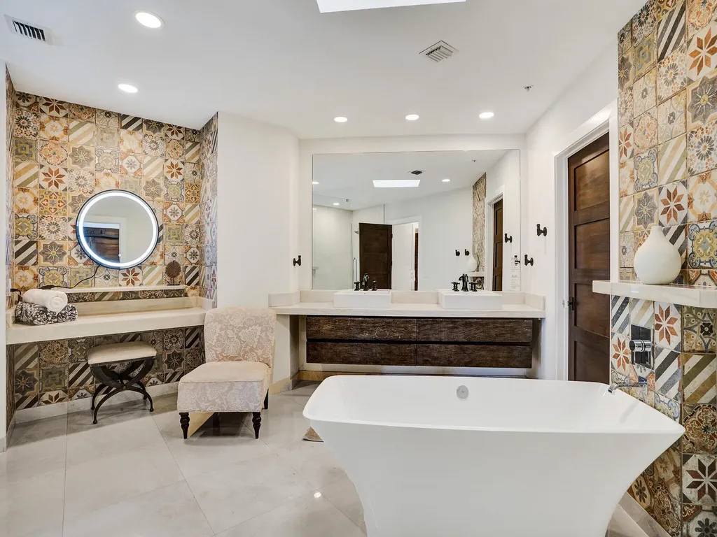 17301 Biscayne Boulevard North Miami Beach FL 33160