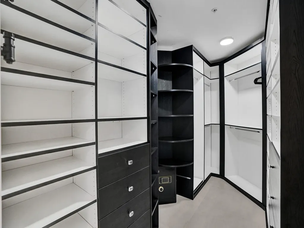 17301 Biscayne Boulevard North Miami Beach FL 33160