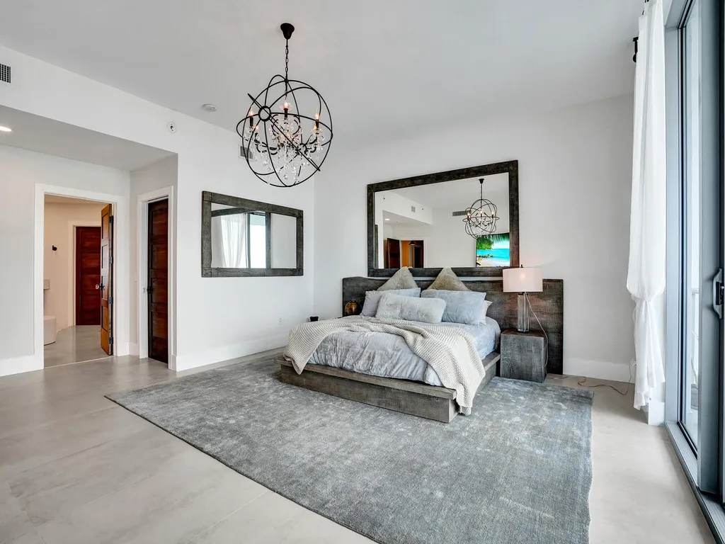 17301 Biscayne Boulevard North Miami Beach FL 33160