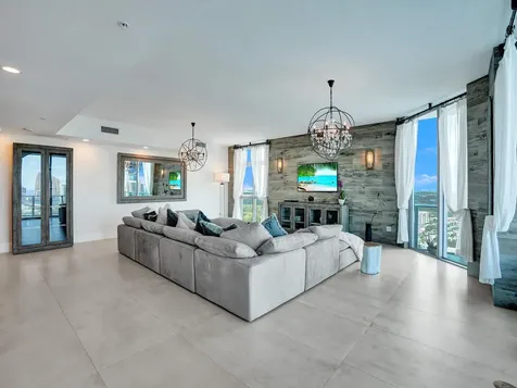 17301 Biscayne Boulevard North Miami Beach FL 33160