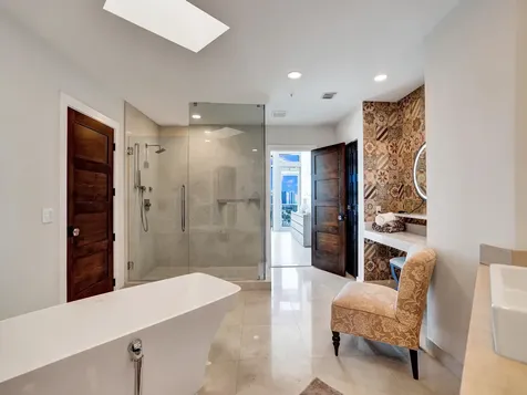 17301 Biscayne Boulevard North Miami Beach FL 33160