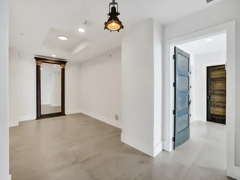 17301 Biscayne Boulevard North Miami Beach FL 33160
