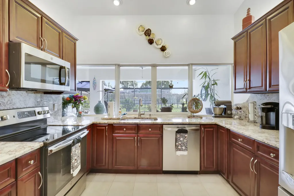 1991 SE Manth Lane Port St Lucie FL 34983