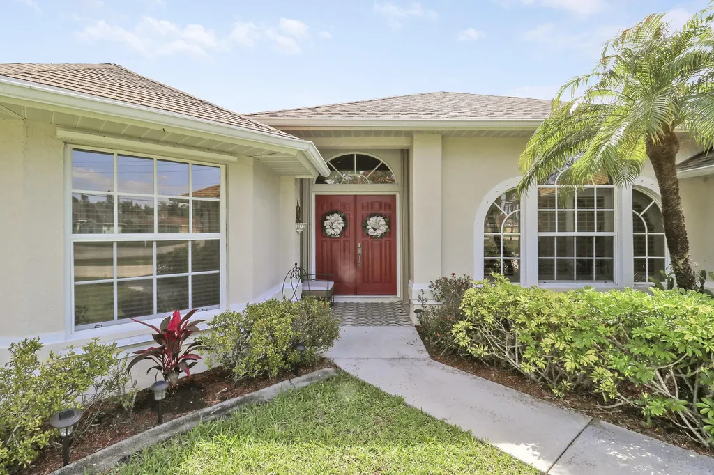 1991 SE Manth Lane Port St Lucie FL 34983