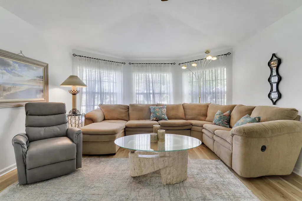 1991 SE Manth Lane Port St Lucie FL 34983