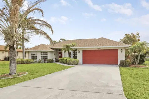 1991 SE Manth Lane Port St Lucie FL 34983