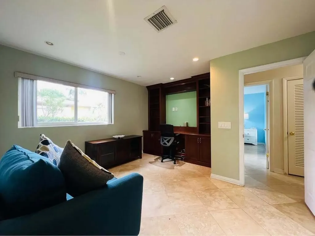 7834 Edgewater Drive Lake Clarke Shores FL 33406