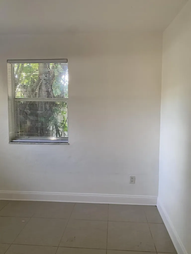 5300 NE 15th Avenue Pompano Beach FL 33064