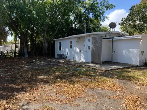 5300 NE 15th Avenue Pompano Beach FL 33064