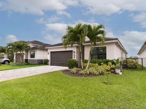 7552 Moonrise Drive Greenacres FL 33467