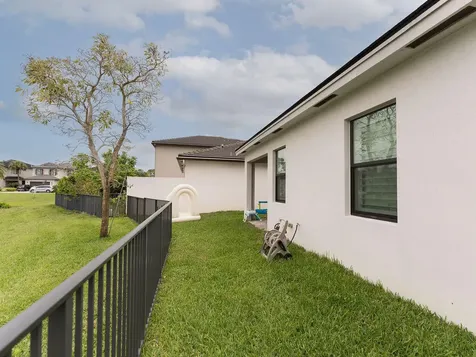 7552 Moonrise Drive Greenacres FL 33467