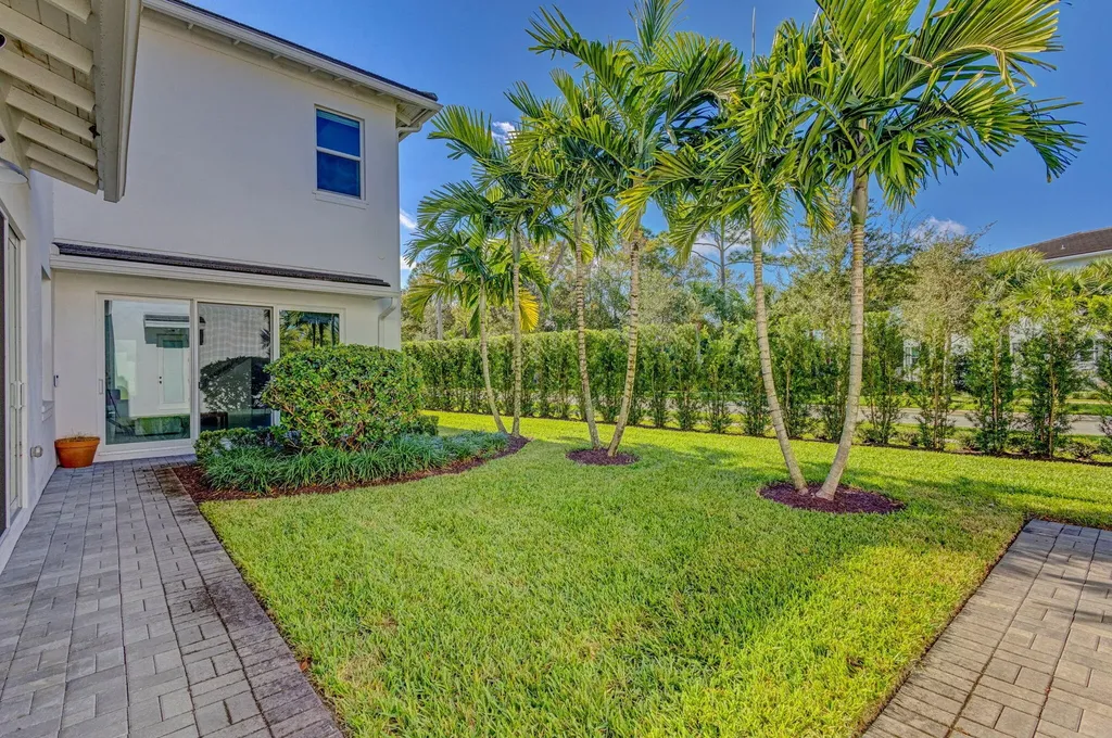 13325 Machiavelli Way Palm Beach Gardens FL 33418