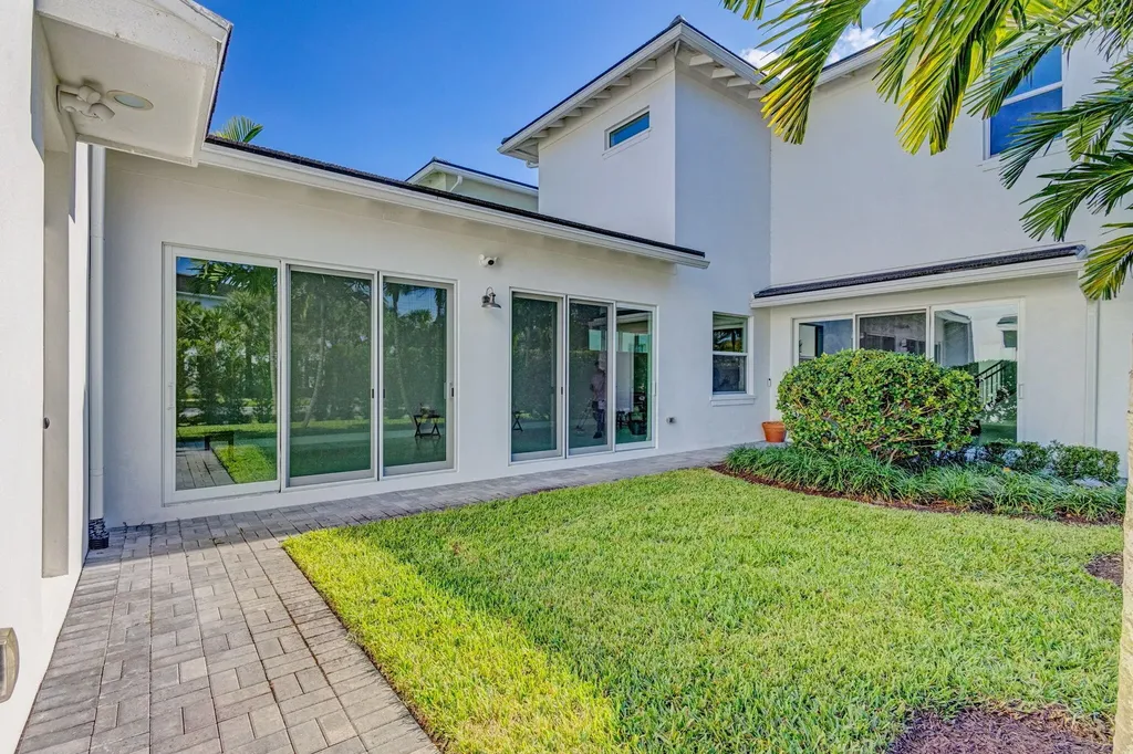13325 Machiavelli Way Palm Beach Gardens FL 33418