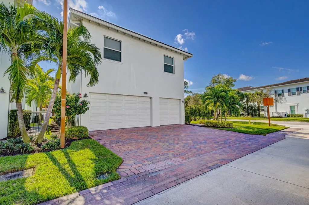 13325 Machiavelli Way Palm Beach Gardens FL 33418