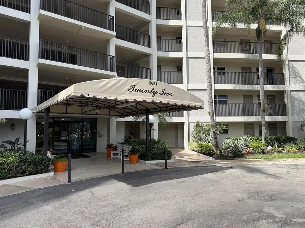 2681 S Course Drive Pompano Beach FL 33069