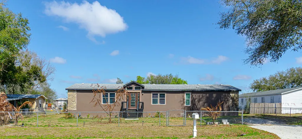 5472 Citrus Hill Drive Polk City FL 33868