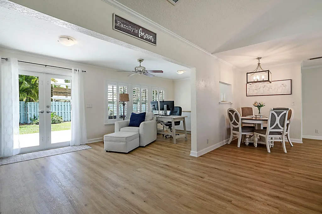 711 Warren Drive Jupiter FL 33458
