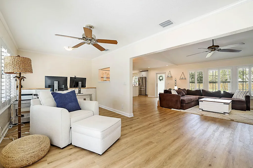 711 Warren Drive Jupiter FL 33458