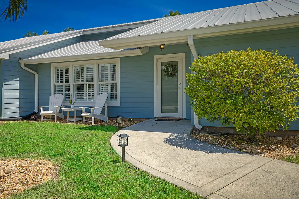 711 Warren Drive Jupiter FL 33458
