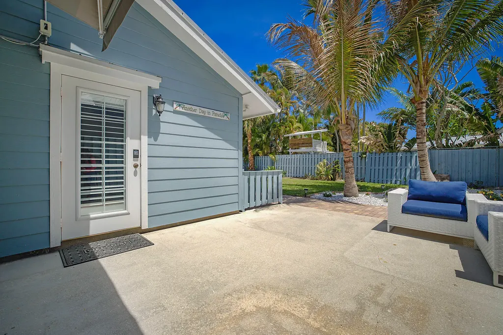 711 Warren Drive Jupiter FL 33458