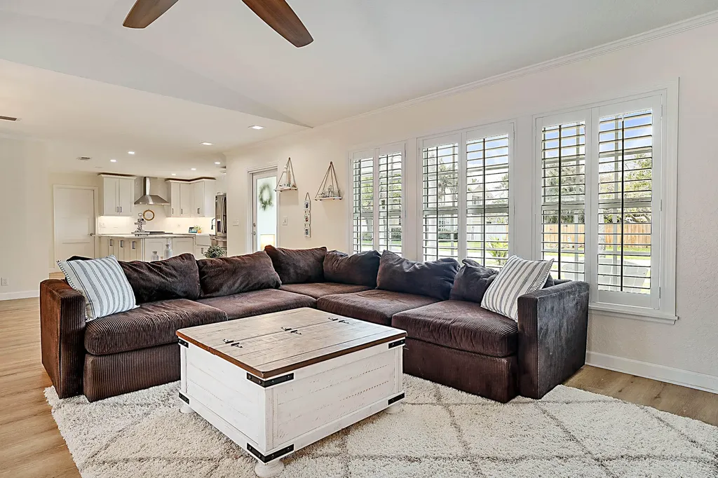711 Warren Drive Jupiter FL 33458