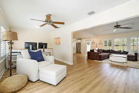 711 Warren Drive Jupiter FL 33458