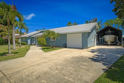 711 Warren Drive Jupiter FL 33458