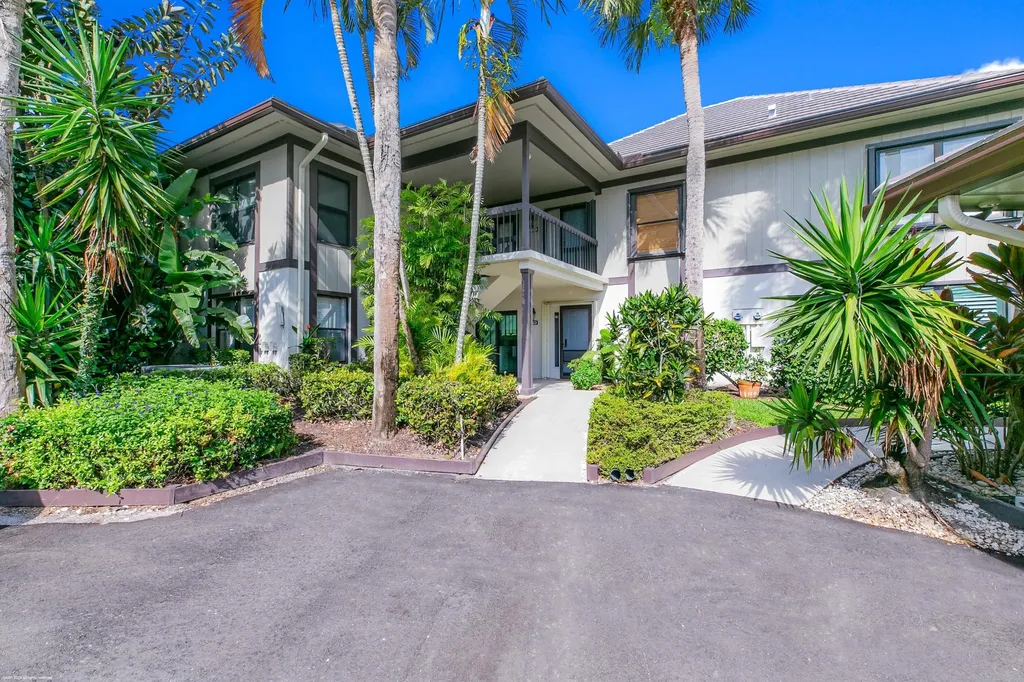 13224 Polo Club Road Wellington FL 33414
