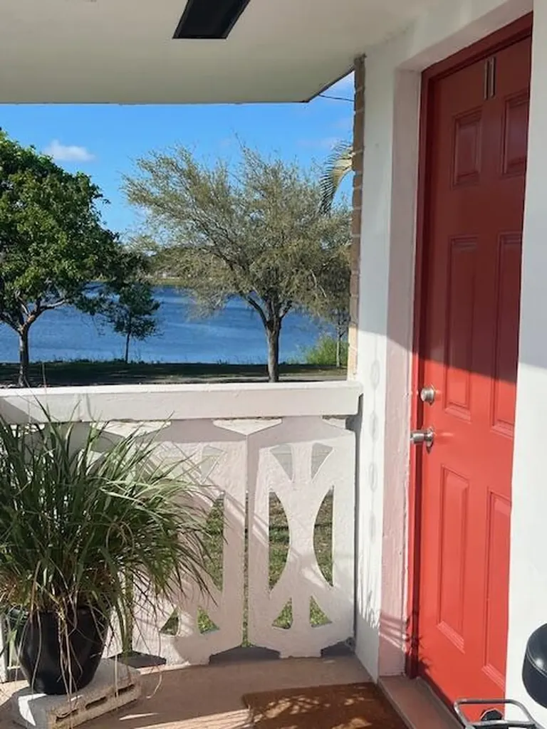2020 Lake Osborne Drive Lake Worth Beach FL 33461