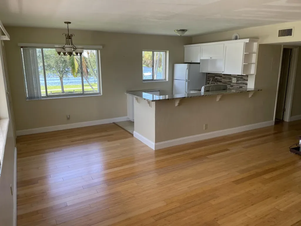 2020 Lake Osborne Drive Lake Worth Beach FL 33461