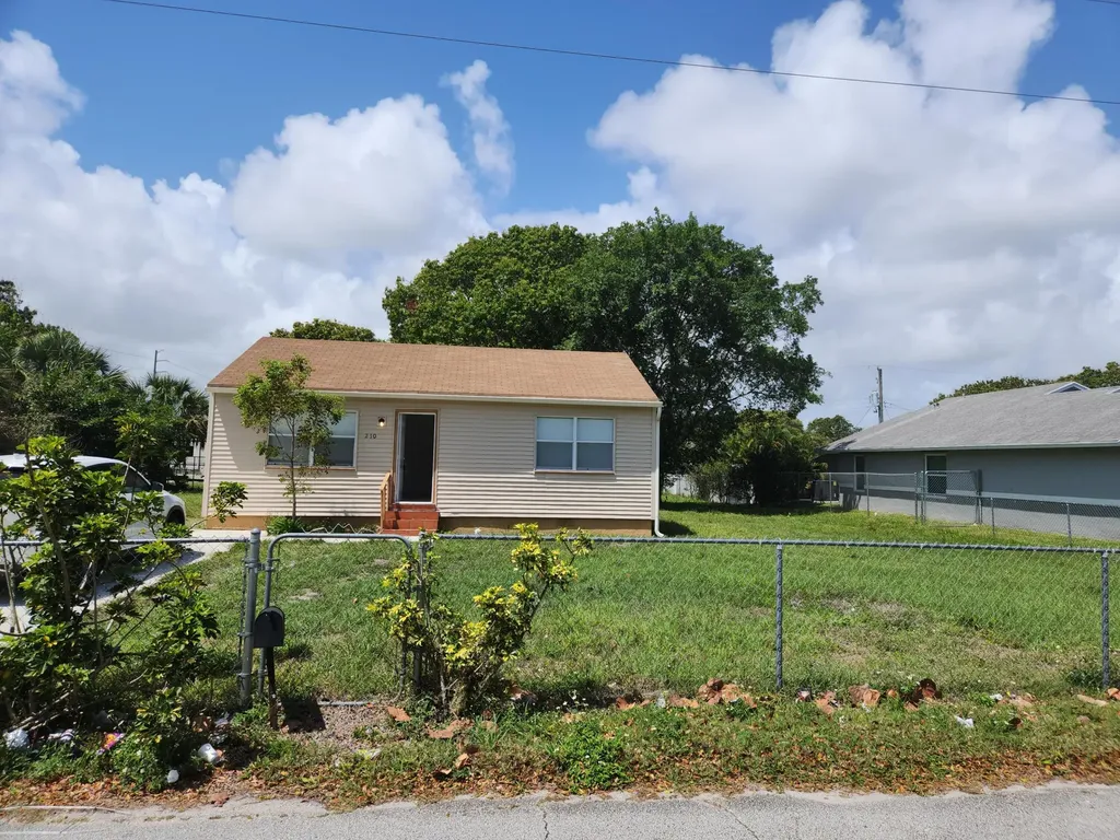 210 NW 13th Avenue Delray Beach FL 33444