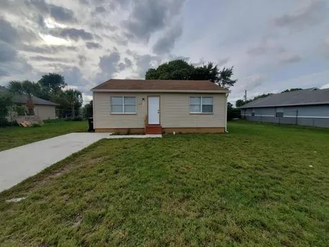 210 NW 13th Avenue Delray Beach FL 33444