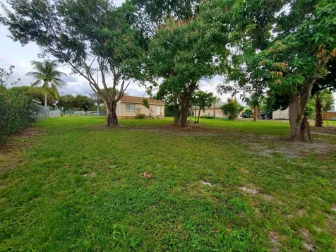 210 NW 13th Avenue Delray Beach FL 33444